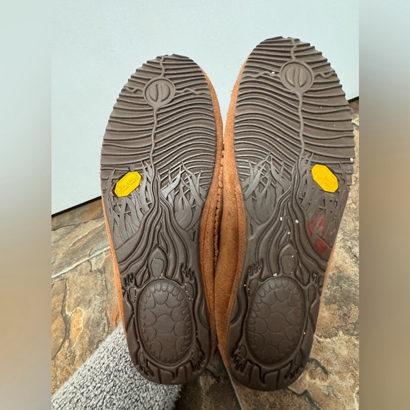 Manitobah Mukluks Harvester Suede Moccasin Women's Size 6 Suede Fringe Boho - Picture 7 of 8